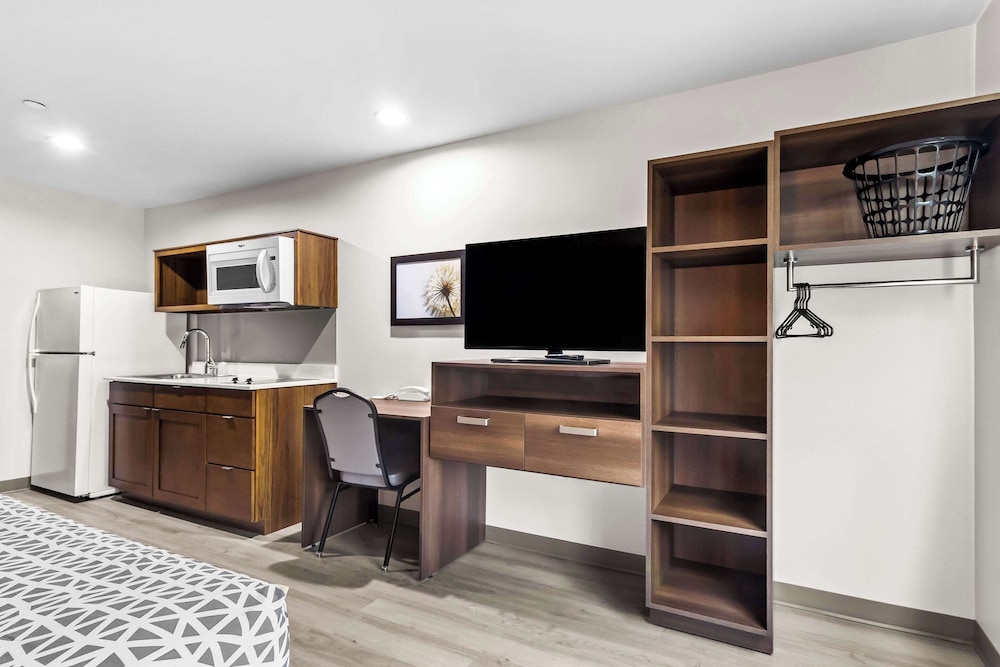WoodSpring Suites South Houston Hobby - photo 27