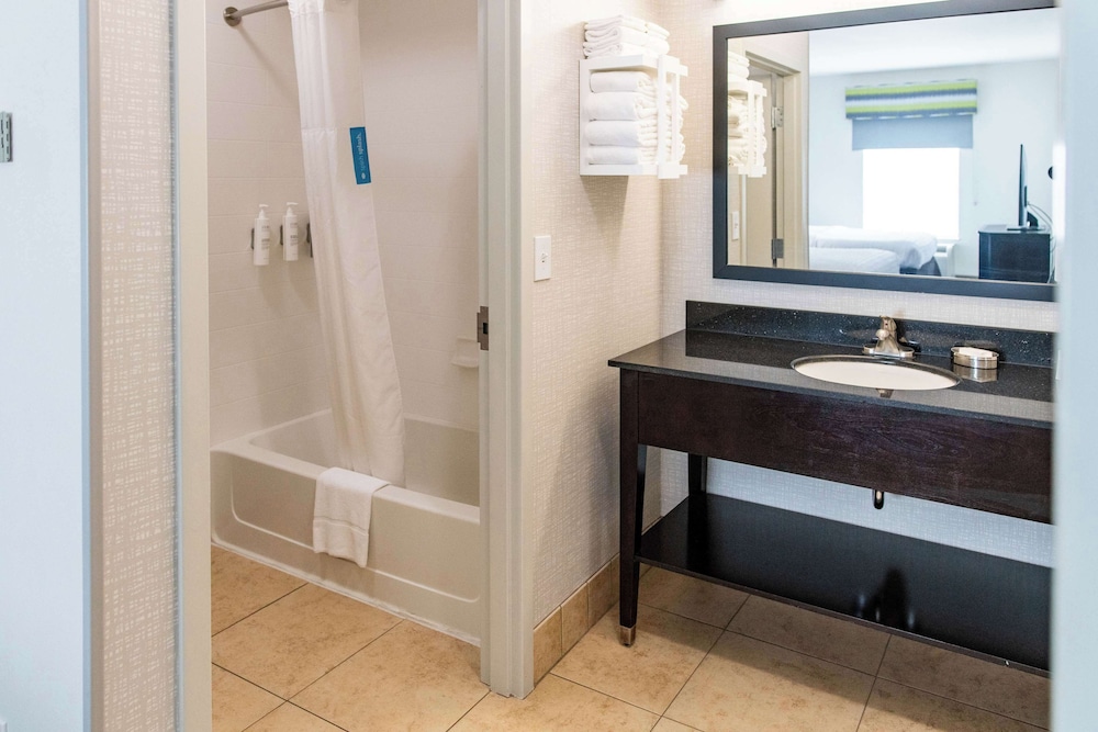 Hampton Inn & Suites Effingham - photo 57