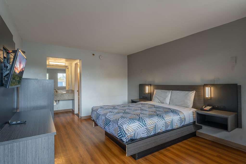 Motel 6 Chandler - photo 13
