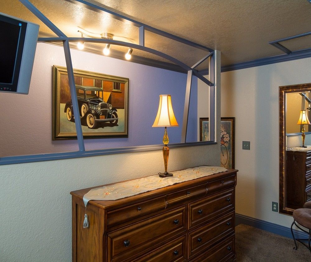 Bond Hotel & Extended Stay - photo 24