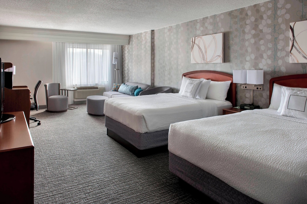 Courtyard by Marriott Lebanon - photo 7