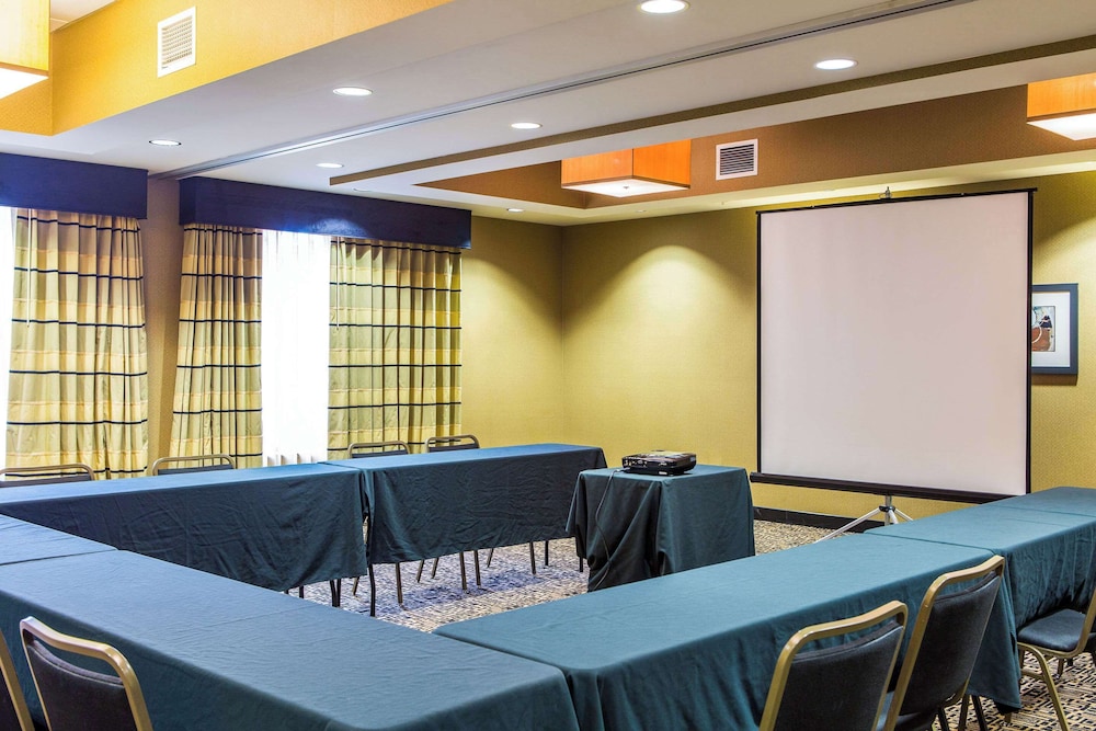 Cambria Hotel Raleigh Durham Airport - photo 34