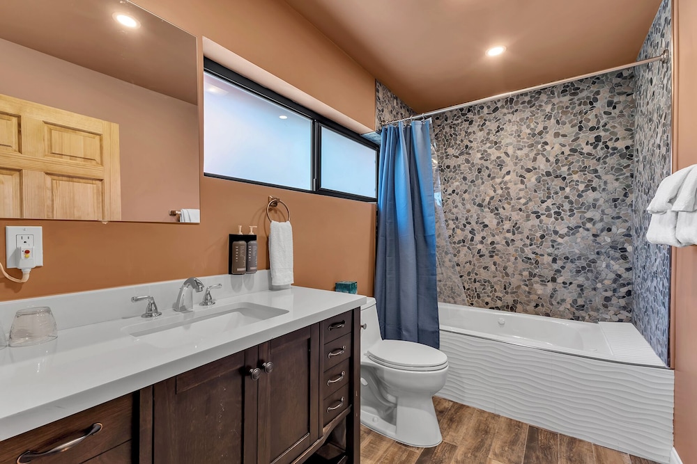 Idyllwild Inn - photo 226