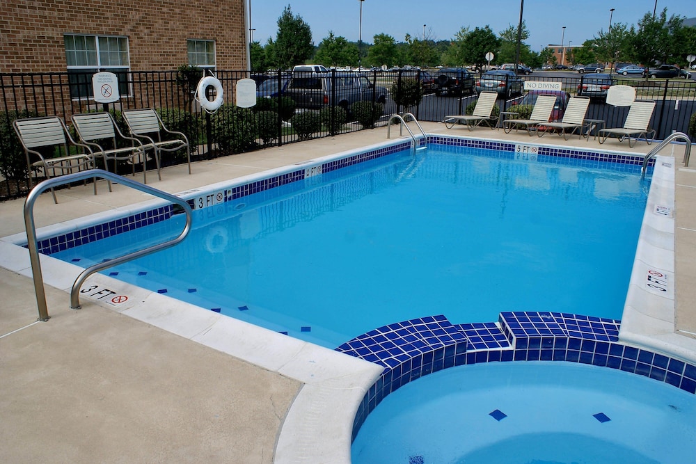 Towneplace Suites Fredericksburg - photo 21