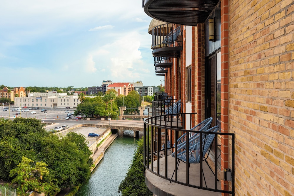 Riverwalk Plaza - photo 100