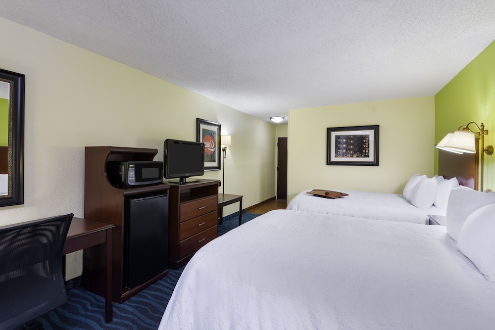 Hampton Inn Atlanta Perimeter Center - photo 4