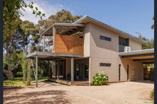 Secluded Island Oasis Pet Friendly in Cowes, Australia