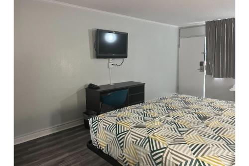 Studio 6 Suites Pocomoke City MD - photo 2