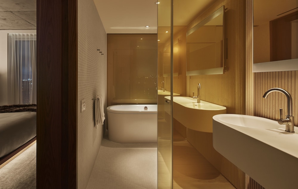 PUBLIC an Ian Schrager hotel - photo 22