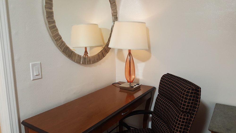 Flamingo Inn Long Beach - photo 20