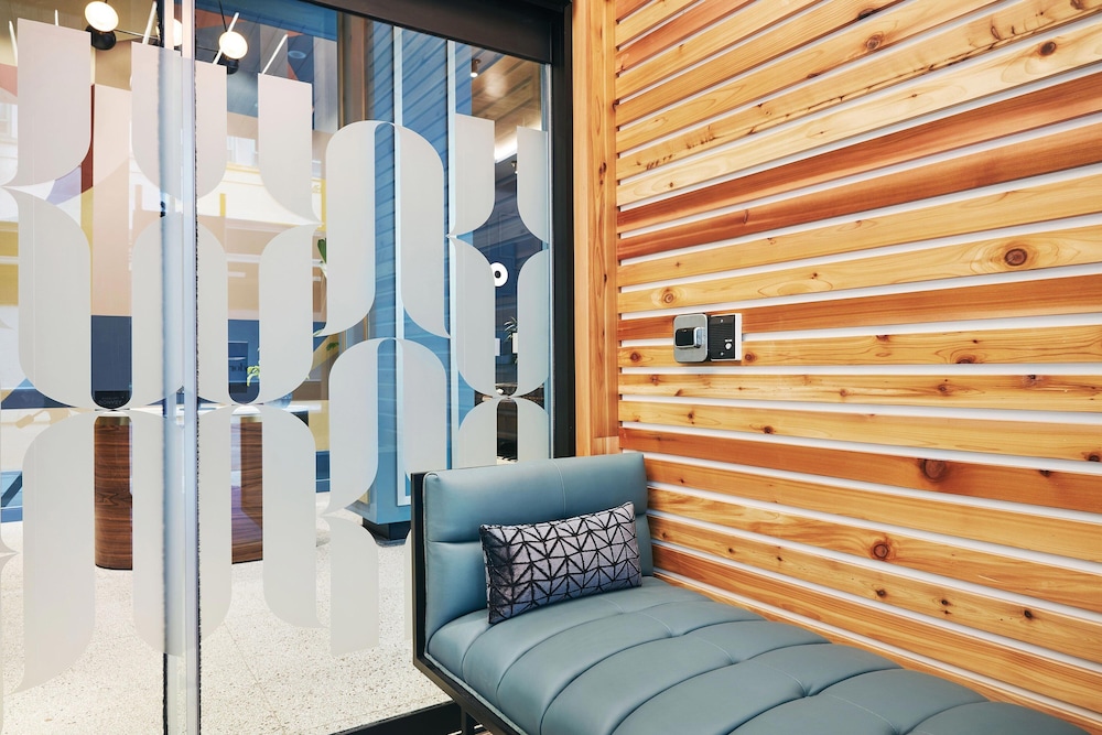 Kinley Cincinnati Downtown a Tribute Portfolio Hotel - photo 3