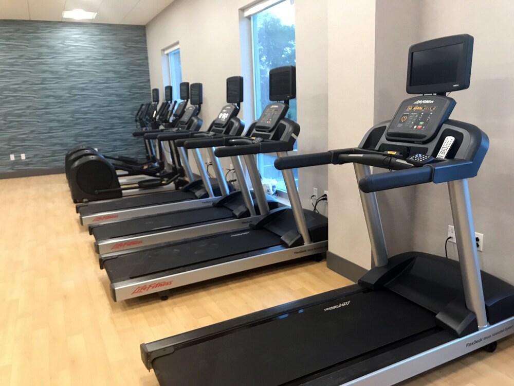 Hampton Inn Boston Woburn - photo 19