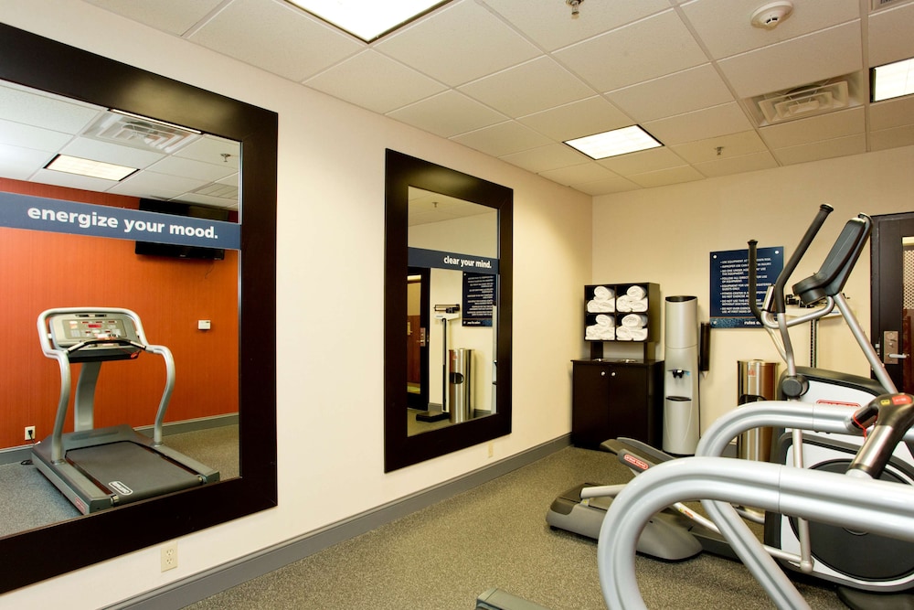 Hampton Inn Martinsburg South Inwood - photo 39