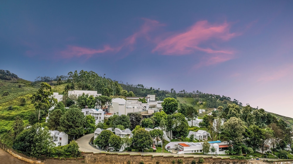 Sterling Kodai Valley — 4-Star Luxury Hotel in Kodaikanal, India
