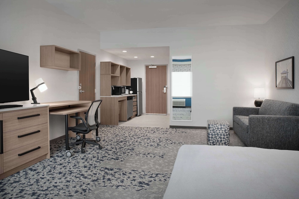 Home2 Suites by Hilton Lakeland North I 4 - photo 14