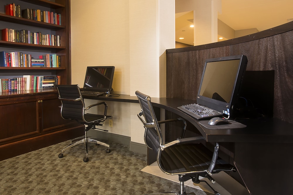 DoubleTree by Hilton Detroit Novi - photo 26