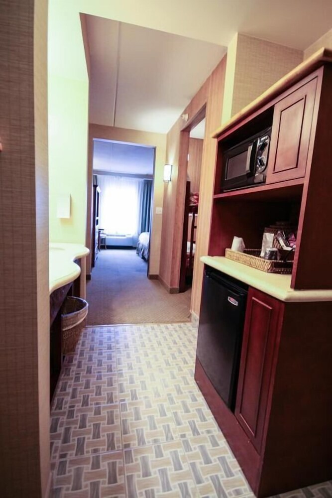 Maui Sands Resort & Indoor Waterpark - photo 25