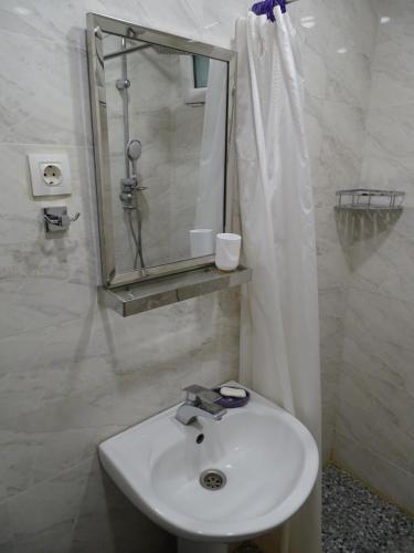 Vake Super Quiet and Comfy Apartment with a Yard