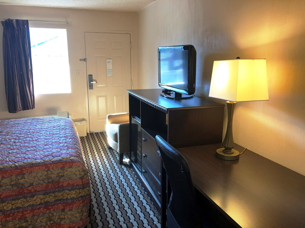 Guest Inn Austell - photo 14