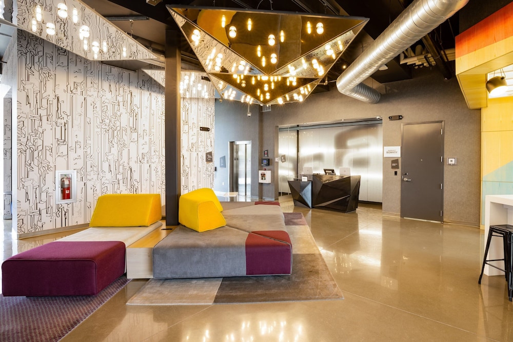 Aloft Austin Airport - photo 6
