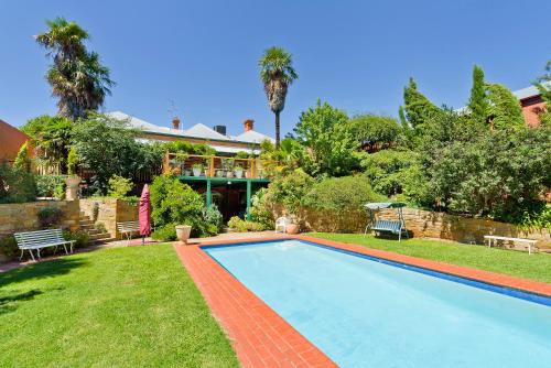 Corvah House — 5-Star Luxury Hotel in Castlemaine, Australia