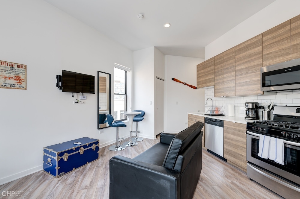 Chicago Third Floor Studio by 747 Lofts - photo 9