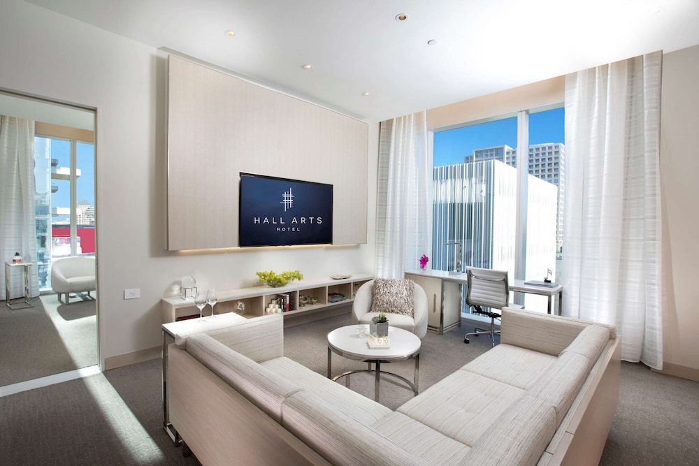 HALL Arts Hotel Dallas Autograph Collection - photo 35