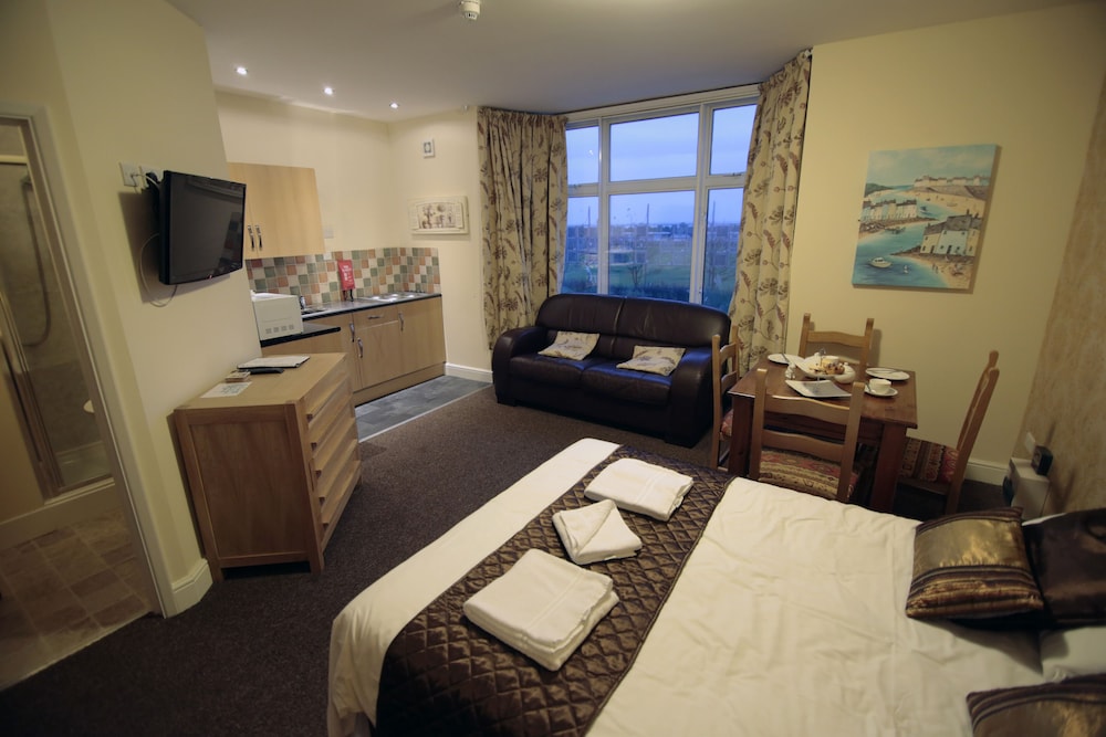 Pier View Hotel and Apartments in Skegness, United Kingdom