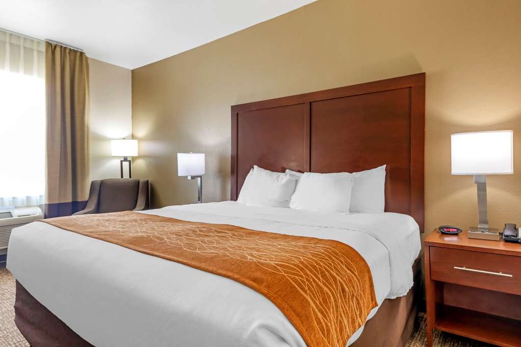 Comfort Inn Near UNT - photo 12