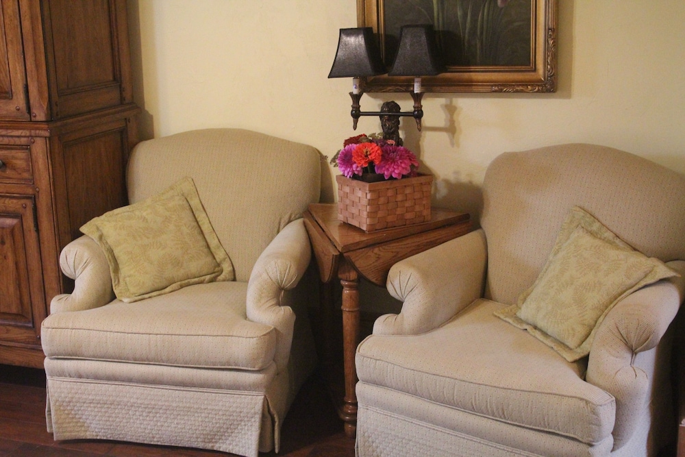 Ridgeway Inn - photo 6