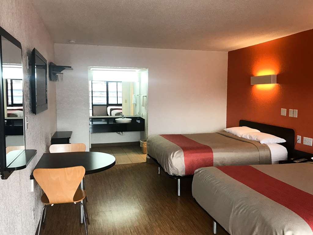Motel 6 Sallisaw OK - photo 10