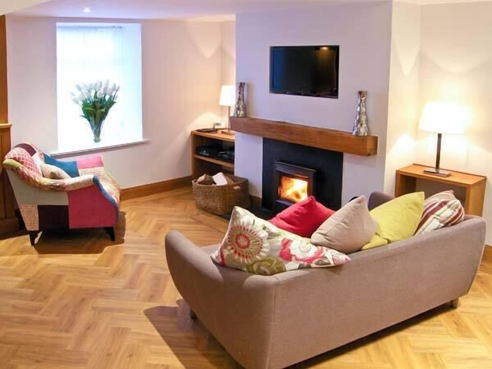 Quayside Cottage — 5-Star Luxury Hotel in Conwy, United Kingdom