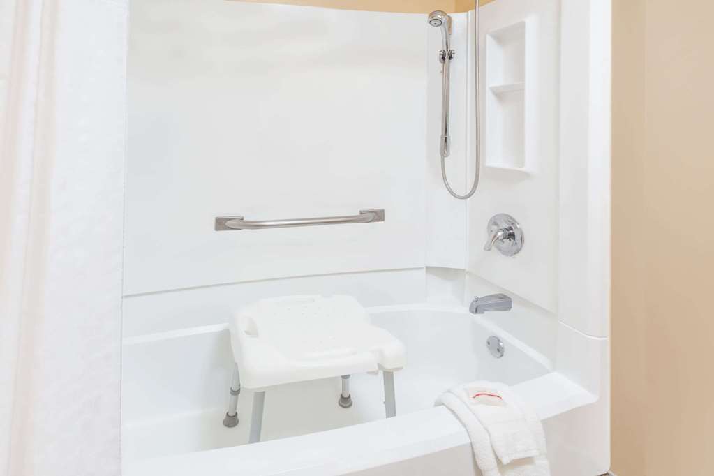 Baymont by Wyndham Elkhart - photo 14