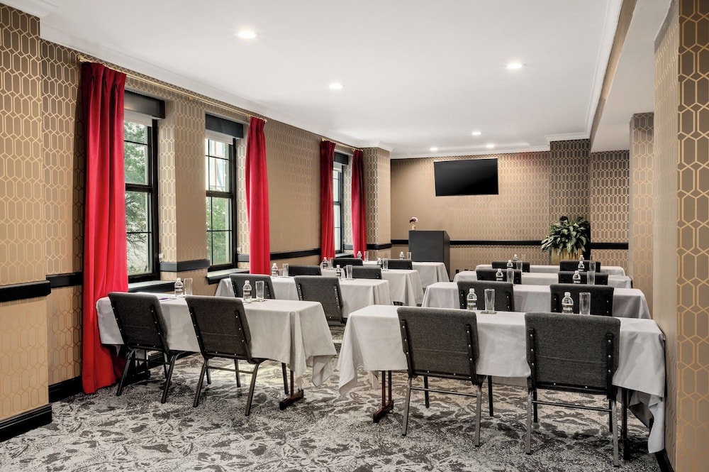 The Admiral Hotel - photo 41