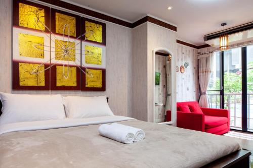 Clean Comfy Cozy easy to go Siam Paragon and Chatuchak Market — 4-Star Luxury Hotel in Bangkok, Thailand