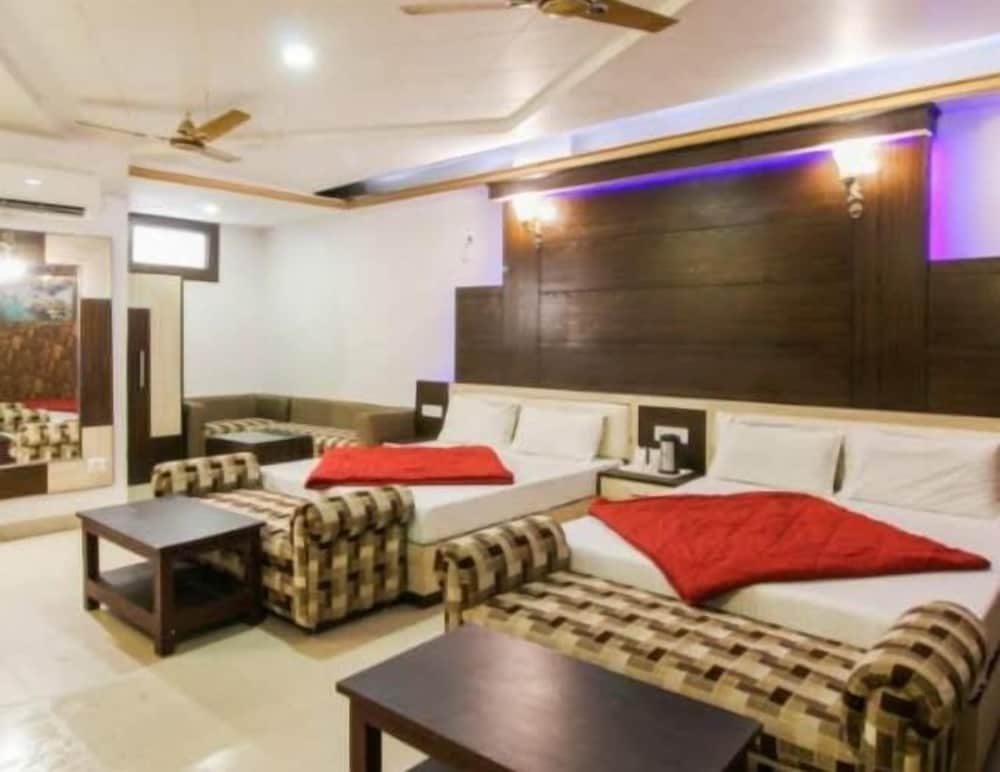 Hotel Eminent — Agra — photo 4
