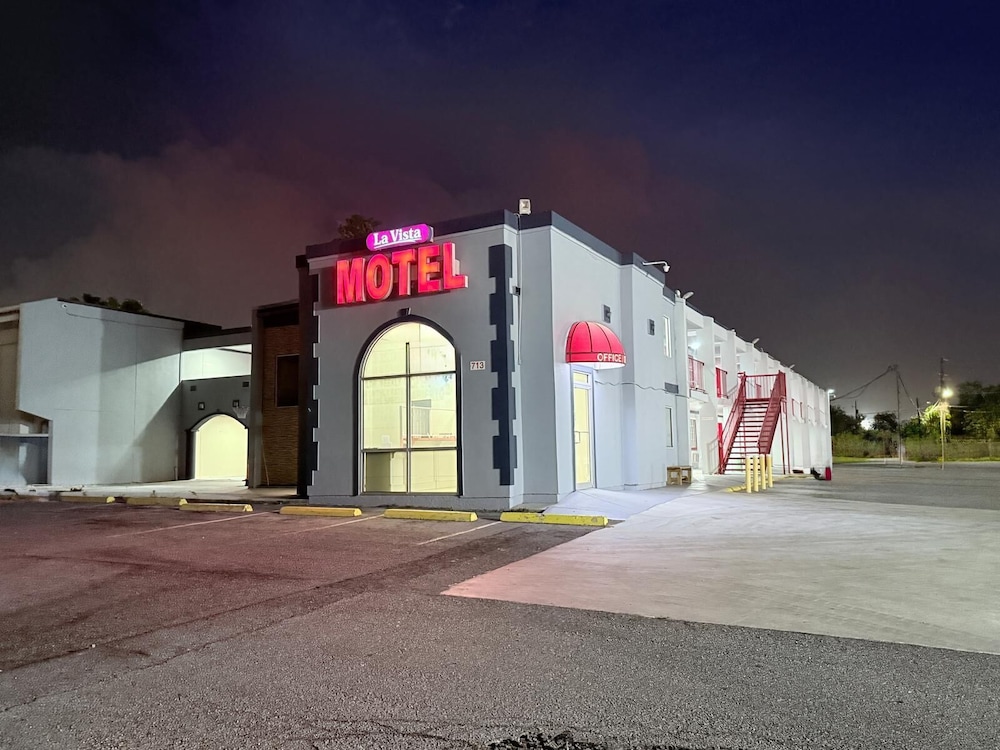 La Vista Motel - photo 17