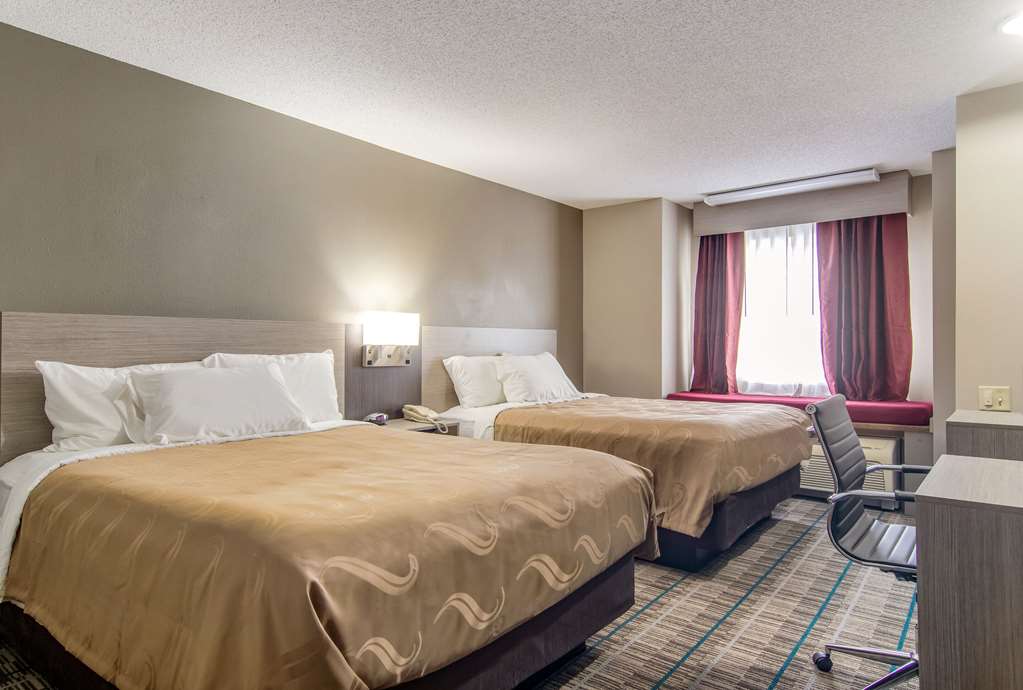 Quality Inn & Suites Grove City Outlet Mall in Mercer, United States