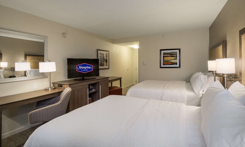 Hampton Inn Waterville - photo 10