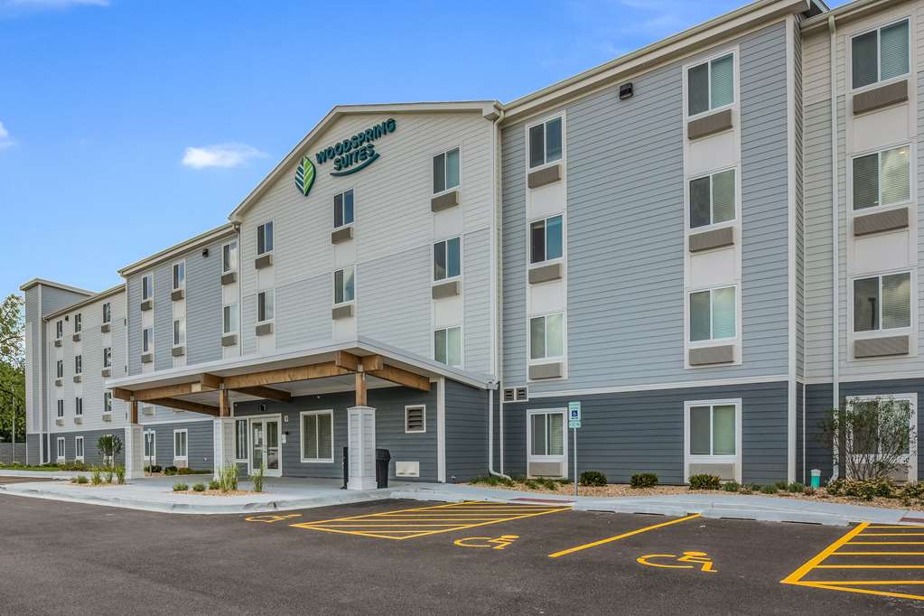 WoodSpring Suites Chicago Midway - photo 2