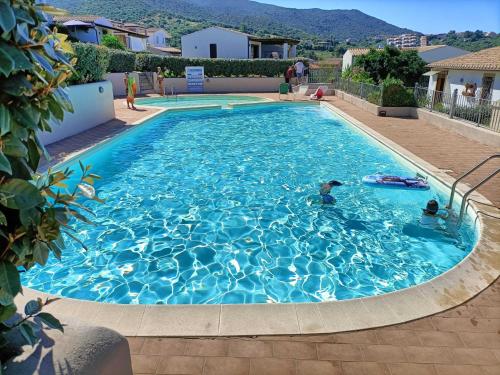 Villa Vigna — 4-Star Luxury Hotel in Badesi, Italy