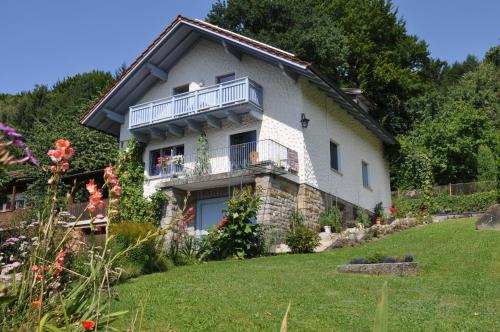Ferienwohnung Regentalblick — 4-Star Luxury Hotel in Miltach, Germany