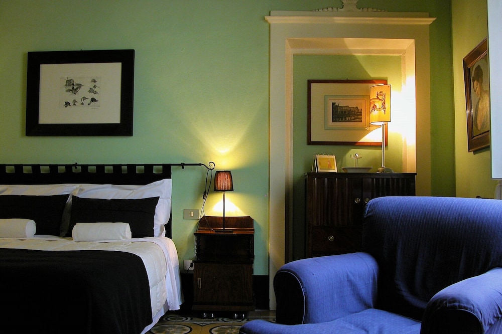 Alberghino B&B — 4-Star Luxury Hotel in Florence, Italy