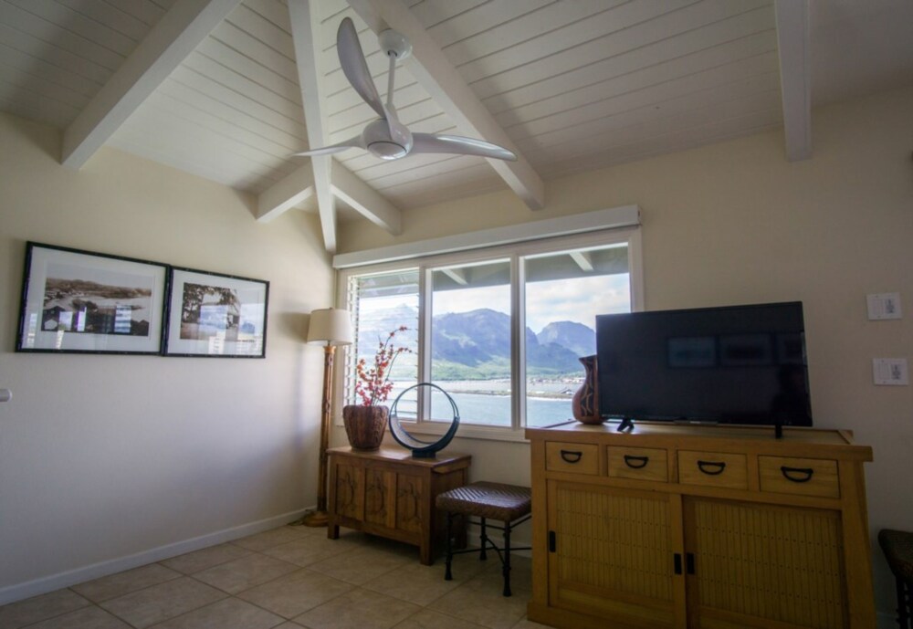 Hale Kipa Perched On The Bluffs - photo 5