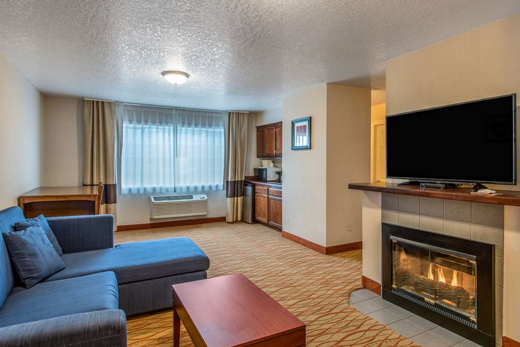 Comfort Inn Mount Shasta Area - photo 39