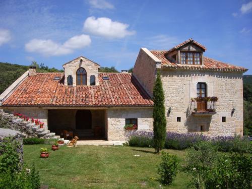 La Ondina — hotel in Medina De Pomar