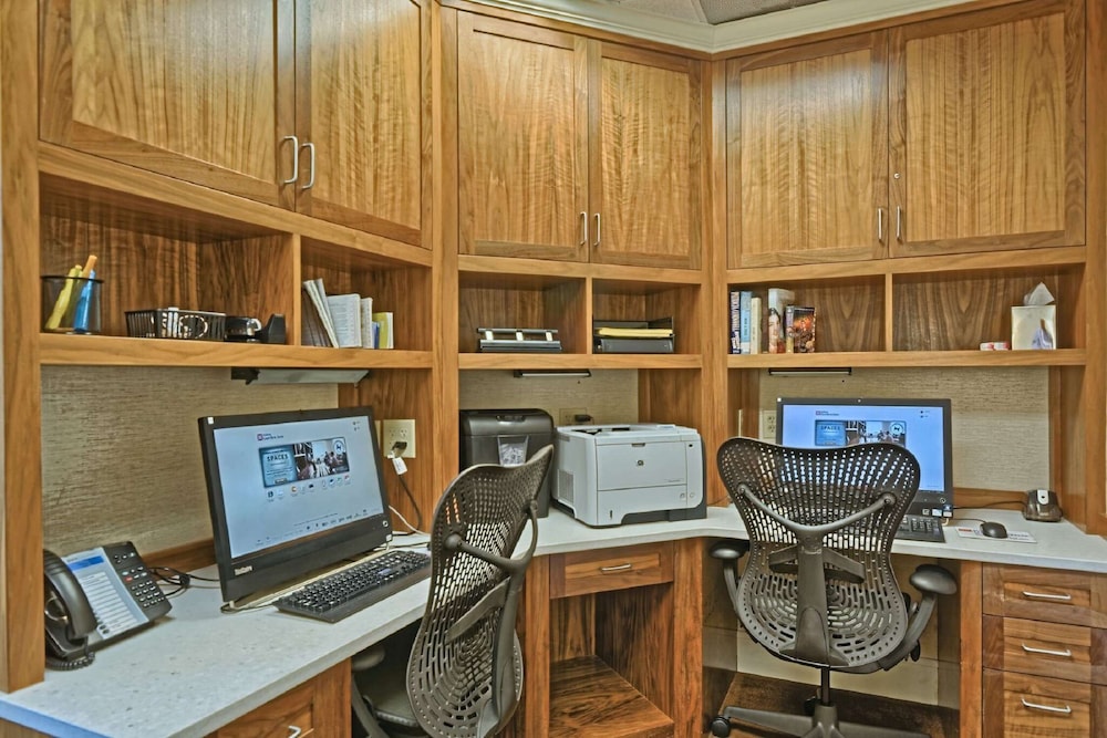 Hilton Garden Inn Mt. Laurel - photo 44