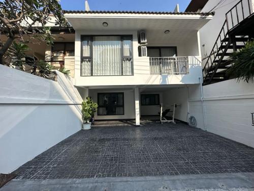 Private cozy house @Chatcuchak