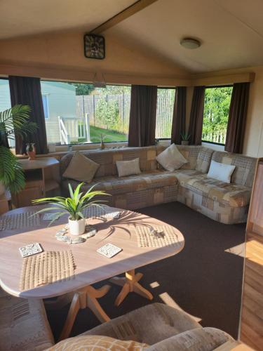 Promenade 3Mins Fantasy Island On The Beach Min 3 Nights 6 Berth in Ingoldmells, United Kingdom