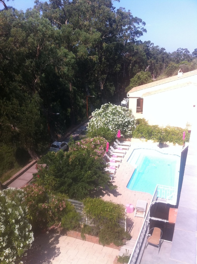 Hotel le Lonca in Bordeaux, France